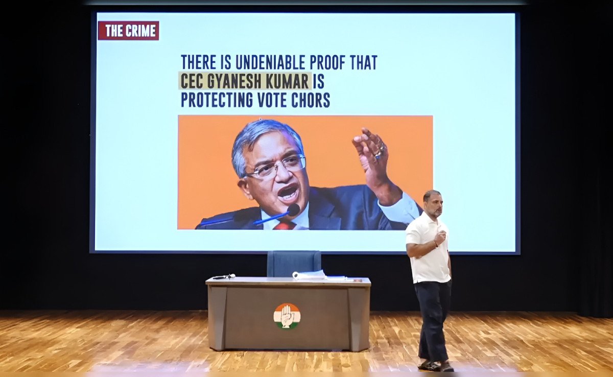 ഗ്യാനേഷ് കുമാറിനെതിരെ പ്രതിപക്ഷ പ്രതിഷേധം ശക്തം; ‘വോട്ട് മോഷണം’ ആരോപണവുമായി രാഹുൽ ഗാന്ധി