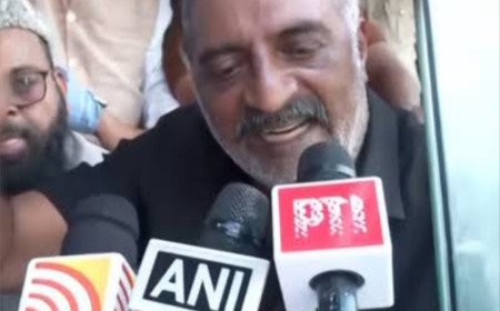 ഇലക്ഷൻ കമ്മീഷനെതിരെ പ്രതിഷേധം; പ്രകാശ് രാജിനെ ബെംഗളൂരു പൊലീസ് കസ്റ്റഡിയിലെടുത്തു