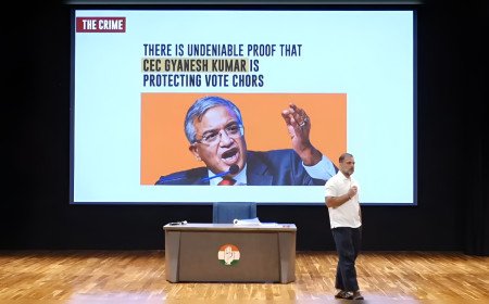 ഗ്യാനേഷ് കുമാറിനെതിരെ പ്രതിപക്ഷ പ്രതിഷേധം ശക്തം; ‘വോട്ട് മോഷണം’ ആരോപണവുമായി രാഹുൽ ഗാന്ധി