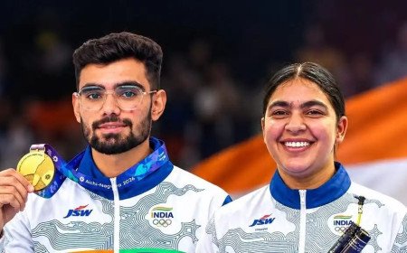ഏഷ്യൻ ഗെയിംസിൽ ഇന്ത്യയ്ക്ക് രണ്ടാം സ്വർണം; ഷൂട്ടിംഗിൽ സുരുച്ചി–കമൽജീത് സഖ്യത്തിന് പൊൻനേട്ടം