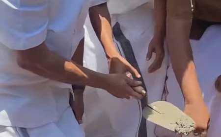 കുട്ടിക്കർഷകൻ ആദിത്യന്റെ വീടെന്ന സ്വപ്നത്തിന് ആദ്യ ചുവടുവെപ്പ്; ശിലാസ്ഥാപനം നിർവഹിച്ച് കെ.സി. വേണുഗോപാൽ