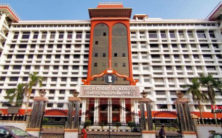 കശുവണ്ടി അഴിമതി കേസ്: പ്രതികളുടെ പ്രോസിക്യൂഷൻ അനുമതിക്ക് ഹൈക്കോടതി സ്റ്റേ