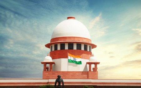 സുപ്രീം കോടതിയിൽ ഭിന്നവിധി; തിരഞ്ഞെടുപ്പ് കമ്മിഷണർ നിയമന നിയമം ഭരണഘടനാ ബെഞ്ചിലേക്ക്. 