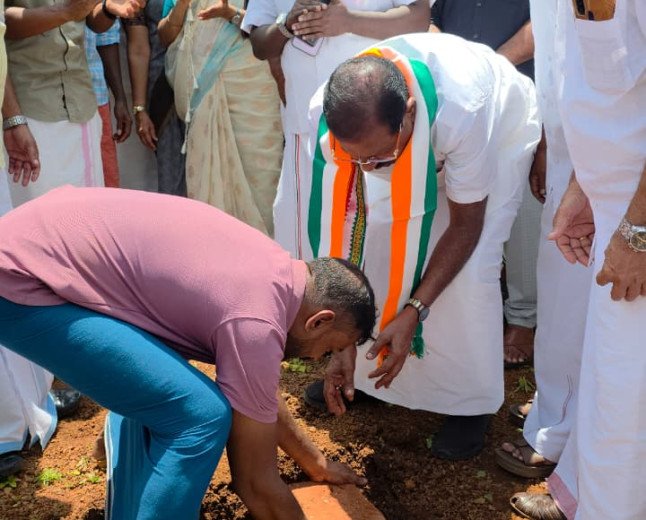 ആദമിന്റെ സ്വപ്നം പൂവണിയും; സ്നേഹവീടിന് തറക്കല്ലിട്ടു