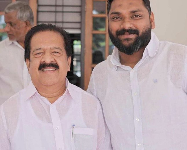 ആഭ്യന്തര മന്ത്രി രമേശ് ചെന്നിത്തലയുടെ വാഹനം തടഞ്ഞ സംഭവം; ഗുരുതര സുരക്ഷാ വീഴ്ചയിൽ അന്വേഷണം വേണമെന്ന് യൂത്ത് കോൺഗ്രസ്