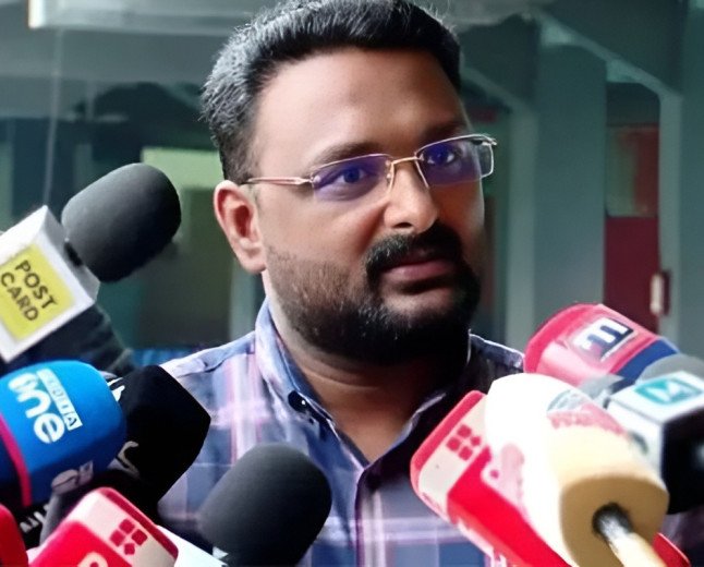 റിപ്പോർട്ടർ ടി.വി. റെയ്ഡിന് പിന്നാലെ രാഷ്ട്രീയ ആരോപണങ്ങൾ; ആന്റോ അഗസ്റ്റിന്റെ പ്രതികരണം ചർച്ചയിൽ