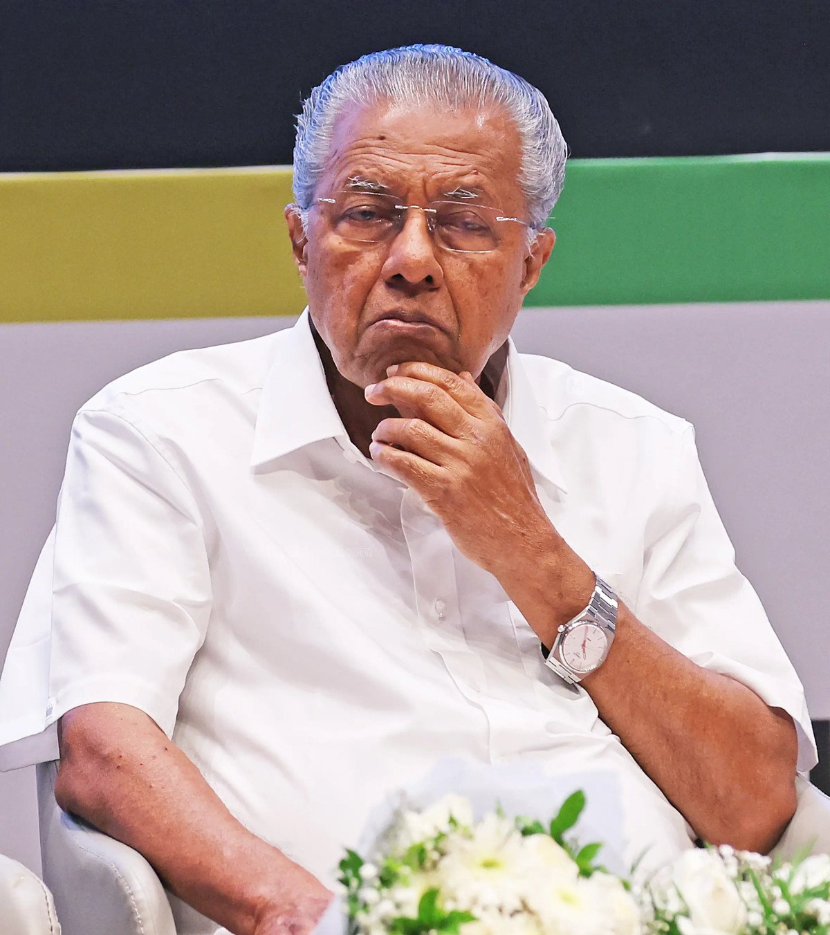 പിണറായി വിജയന്റെ വീട്ടിൽ നോട്ടീസ് പതിച്ച് ഇഡി; അടുത്ത ആഴ്ച ഹാജരാകാൻ സമൻസ്