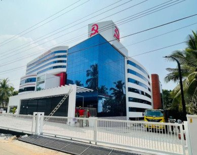 പിണറായിയുടെ ‘വീട്ടിൽ പോയി പറയണം’ പ്രയോഗം തിരിച്ചടിയായി; കാസർകോട് സിപിഎമ്മിൽ രൂക്ഷവിമർശനം