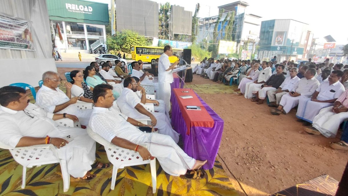 ജനാധിപത്യത്തെ തകർക്കാൻ കോൺഗ്രസ് അനുവദിക്കില്ല; ഗ്യാനേഷ് കുമാറിനെതിരെ രൂക്ഷവിമർശനവുമായി പി കെ ഫൈസൽ.