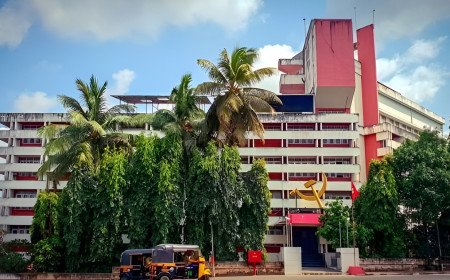 AKG സെന്ററിന് താഴെ ഭൂമി വിവാദം; അളവെടുപ്പ് തുടങ്ങി, ഇനി എന്ത് സംഭവിക്കും?