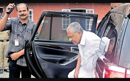 പിണറായിയുടെ അകമ്പടി കാർ ദുരുപയോഗം ചെയ്തു; മുൻ ഗൺമാൻമാർക്കെതിരെ ഇന്റലിജൻസ് റിപ്പോർട്ട്