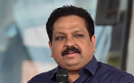 അനധികൃത സ്വത്ത് സമ്പാദന കേസ്: ടോമിൻ ജെ. തച്ചങ്കരിയുടെ ശിക്ഷ മരവിപ്പിച്ച് ഹൈക്കോടതി