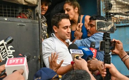 'ഒക്ടോബർ 28നകം രാജ്യം വിടണം'; സിജെപി പ്രതിഷേധത്തിൽ പങ്കെടുത്ത നടൻ ഇമ്രാൻ ഖാന് മുംബൈ പൊലീസിന്റെ നോട്ടീസ്