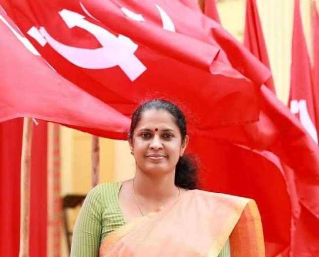 ‘ഒരിക്കൽ ശരിയെന്ന് തോന്നിയതെല്ലാം എക്കാലവും ശരിയാകണമെന്നില്ല’; സിപിഎമ്മുമായുള്ള അകൽച്ചയുടെ സൂചനകളുമായി പി.പി. ദിവ്യ