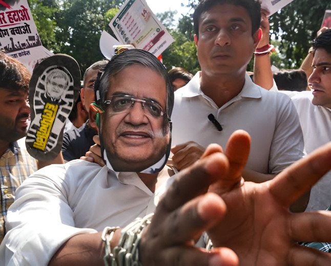 ഗ്യാനേഷ് കുമാറിന്റെ രാജി ആവശ്യം ശക്തമാകുന്നു; അഞ്ച് സംസ്ഥാനങ്ങളിൽ തെരഞ്ഞെടുപ്പ് ഒരുക്കങ്ങളുമായി കമ്മീഷൻ