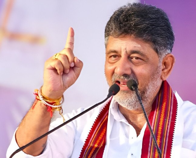 കർണാടകയിൽ ഓപ്പറേഷൻ താമരയ്ക്ക് വീണ്ടും നീക്കമോ? 25 എംഎൽഎമാരെക്കുറിച്ച് ബിജെപി അവകാശവാദം; തിരിച്ചടിച്ച് ഡി.കെ. ശിവകുമാർ